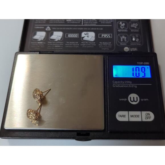 14K Gold Textured Ball Stud Earrings Solid Yellow Gold Sparkle Finish - Picture 3 of 3